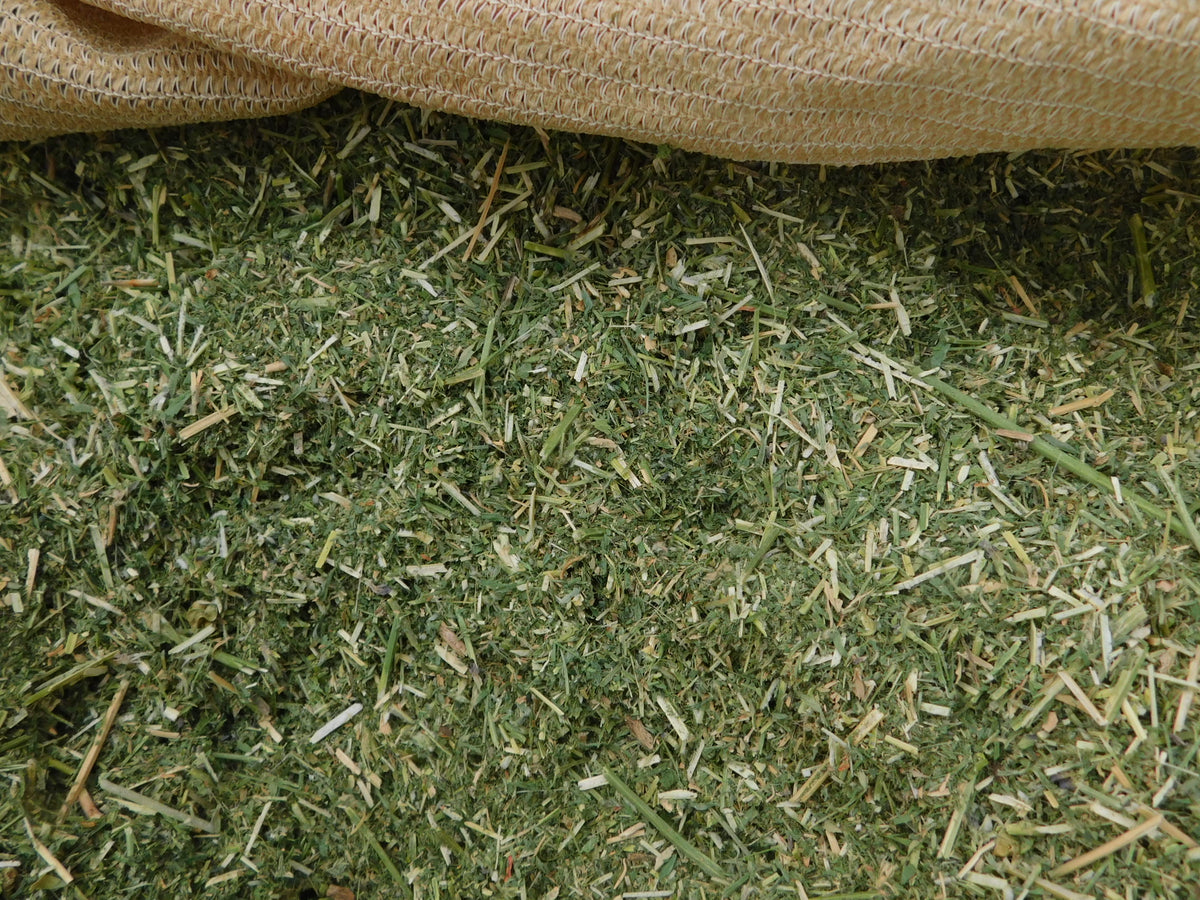 2kg Organic Lucerne (Alfalfa) chaff Rabbit ginea pig chickens ducks fe