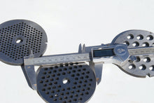 Load image into Gallery viewer, #32 HAND MANUAL COMMERCIAL MEAT MINCER- STAINLESS, ALUMINIUM OR CAST