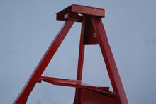 Load image into Gallery viewer, FOLDABLE HINGED VICE STAND