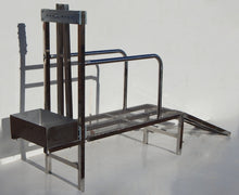 Load image into Gallery viewer, MILKING GOAT/ SHEEP STAND