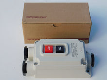 Load image into Gallery viewer, HANYOUNG NUX on/off push button switch 3P pole 3.7KW AC 30Amp 440V Waterproof
